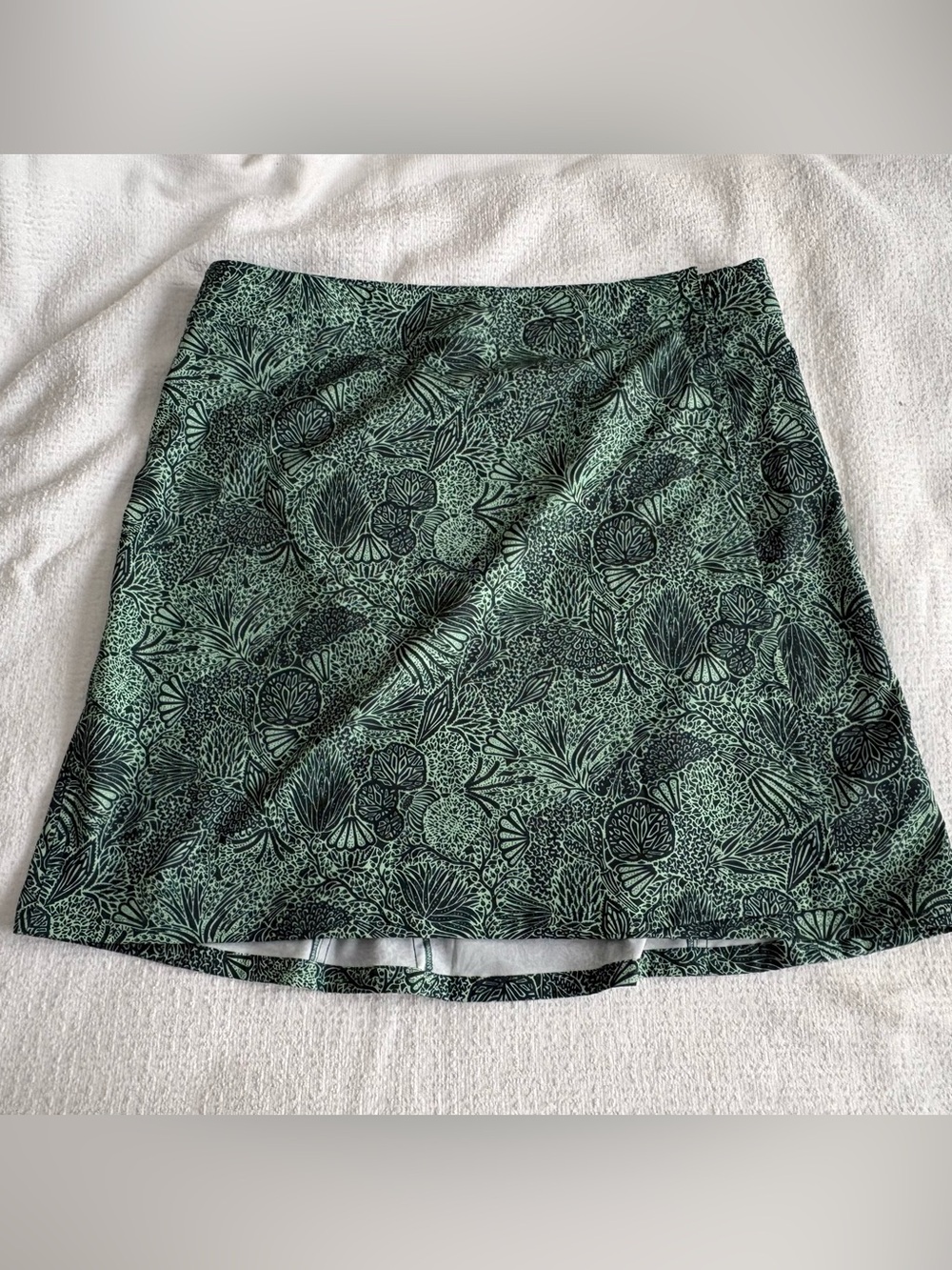 Ripskirt Hawaii green  Floral Print wrap Skirt